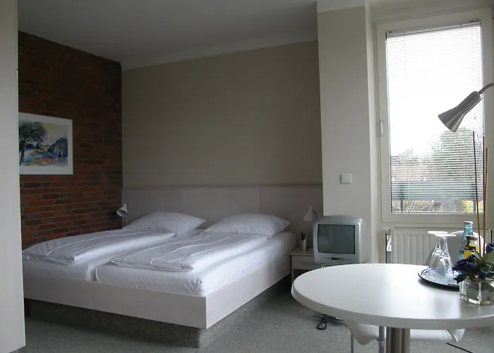 圣迈克尔海姆酒店 3*