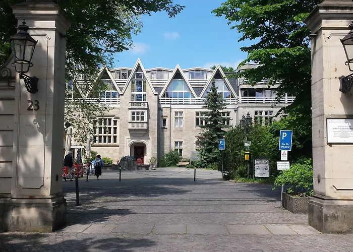 圣迈克尔海姆酒店 酒店